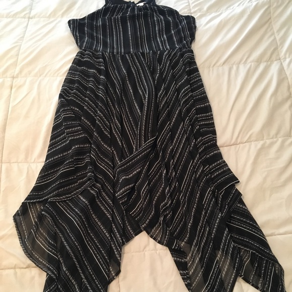 Large flowy Pixley dress. - Picture 1 of 8